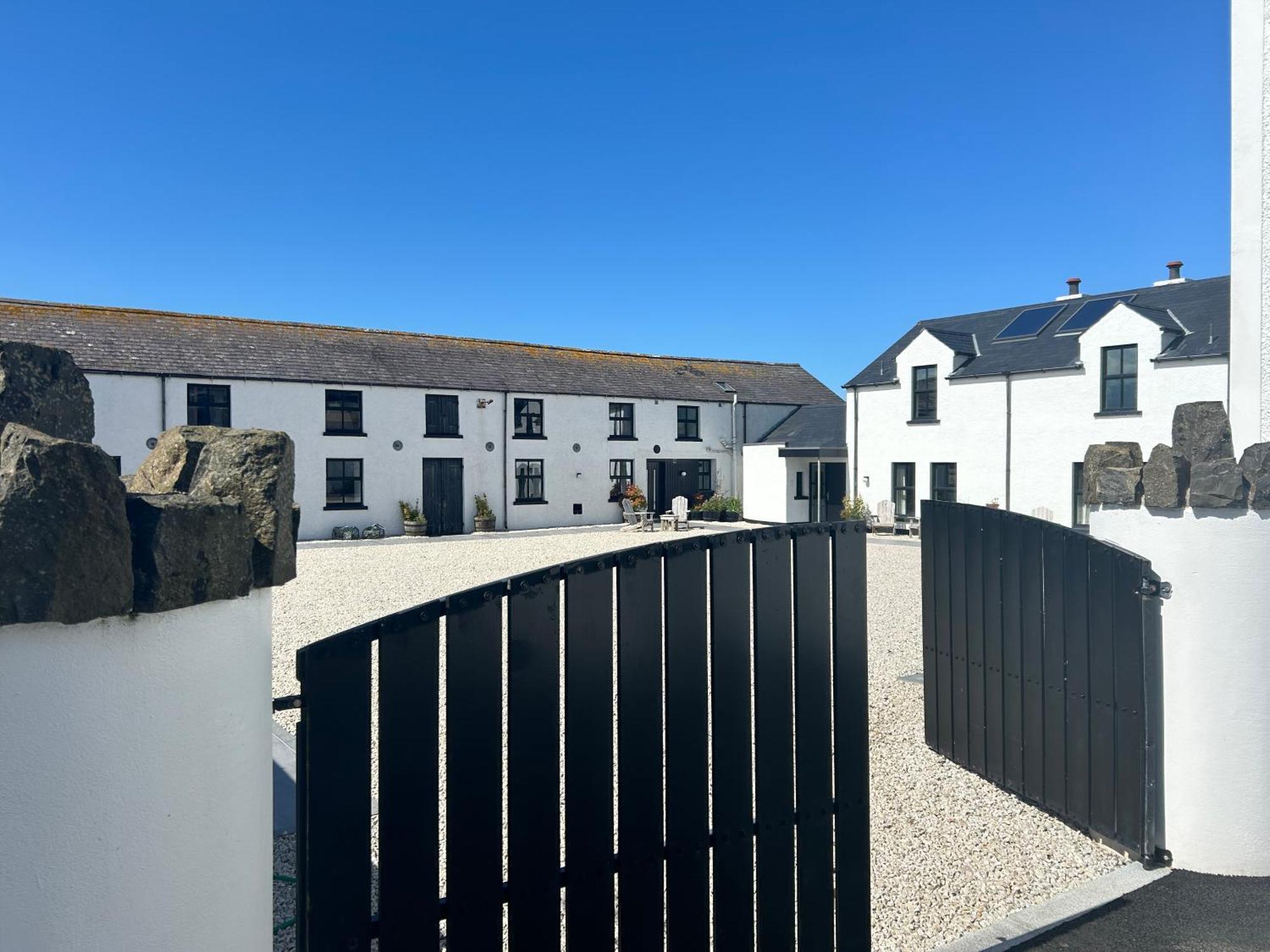 Bayview Farm Holiday Cottages Bushmills Extérieur photo