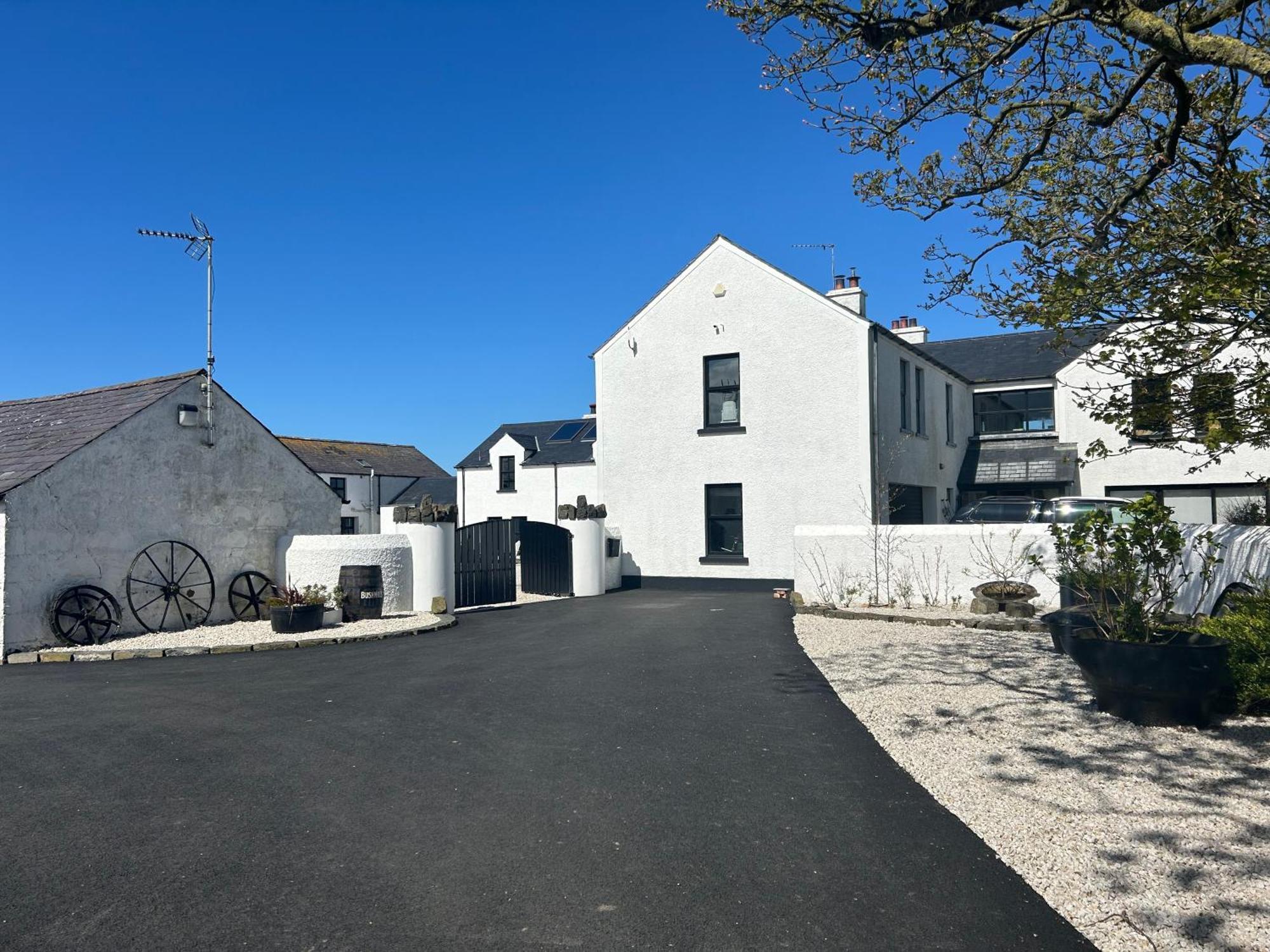 Bayview Farm Holiday Cottages Bushmills Extérieur photo
