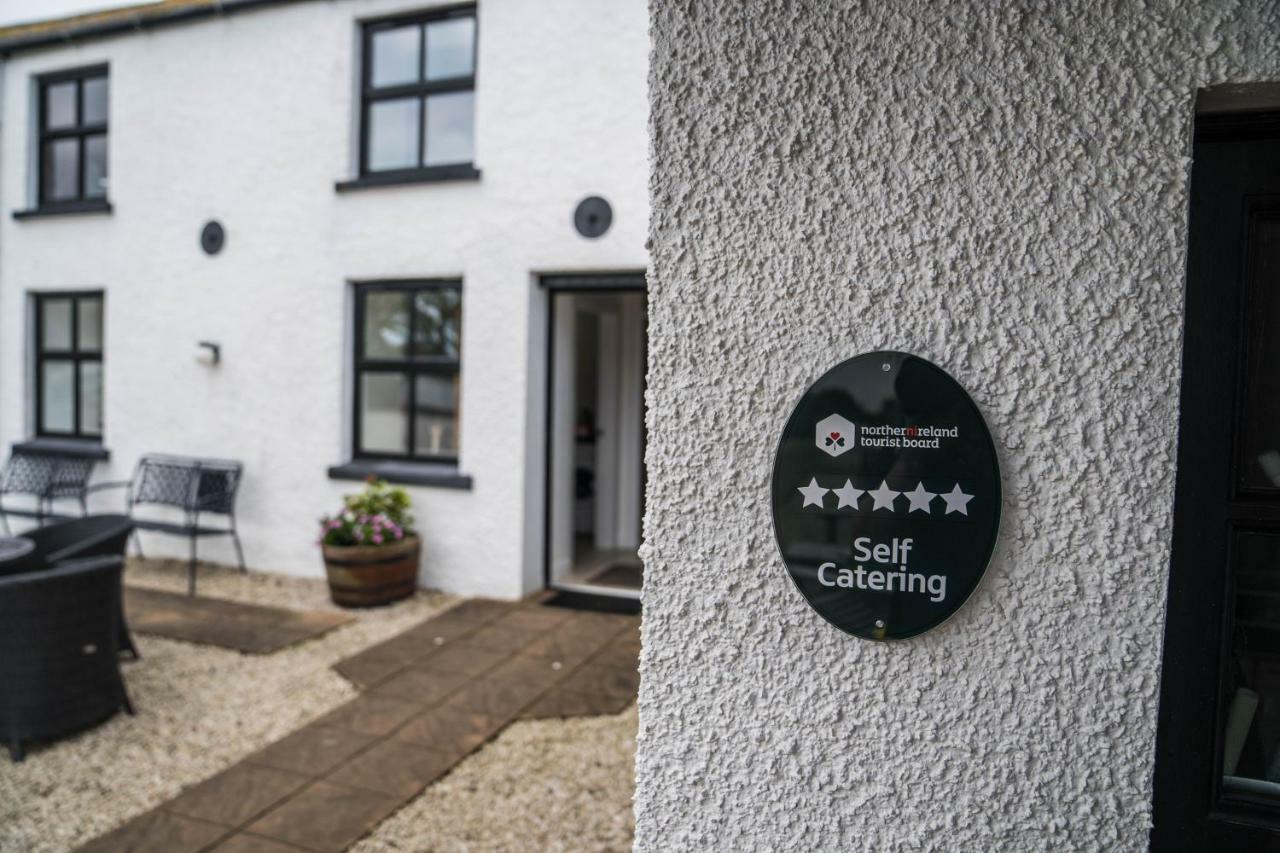 Bayview Farm Holiday Cottages Bushmills Extérieur photo